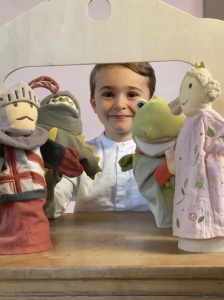 Papusa de mana Broscuta vorbareata, Egmont Toys - Img 2