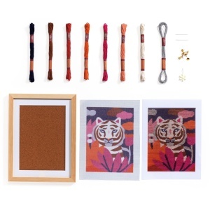 Atelier creativ 64 pentru adulti Goblen si broderie, Djeco - Img 2