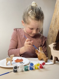 Joc creativ de pictat Familia de caprioare, Egmont Toys - Img 2