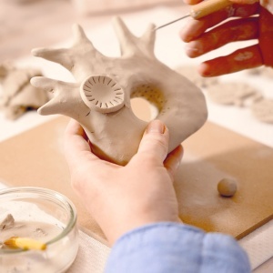 Atelier creativ 85 pentru adulti Modelaj in lut, Djeco - Img 3