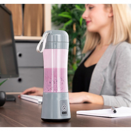 Mini blender portabil cu incarcare USB