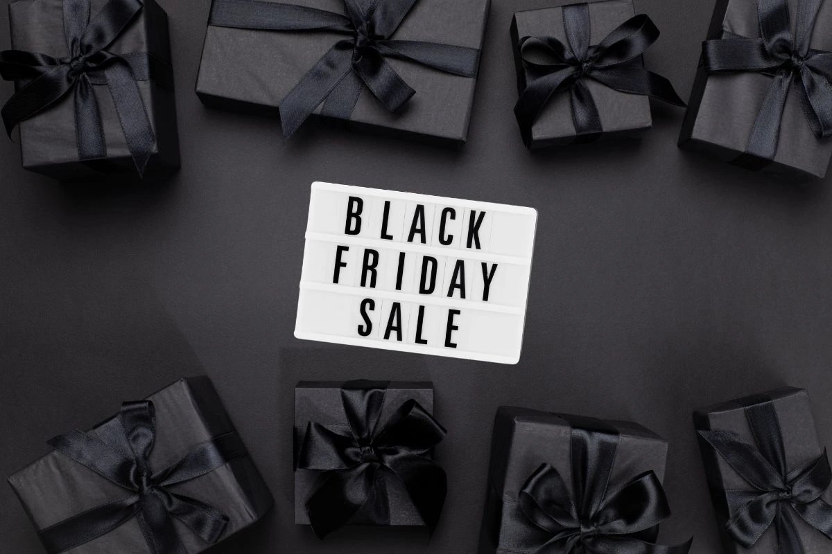Cum sa-ti pregatesti lista de cumparaturi de Black Friday: Sfaturi pentru achizitii inteligente si rasfat din matase