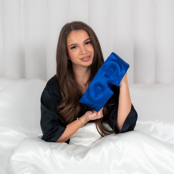 Mască de dormit blackout 3D mătase albastru royal - Img 2