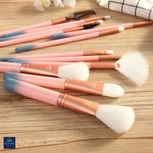 Set 12 pensule Flamingo Pink, machiaj profesional, cilindru transport - Img 5