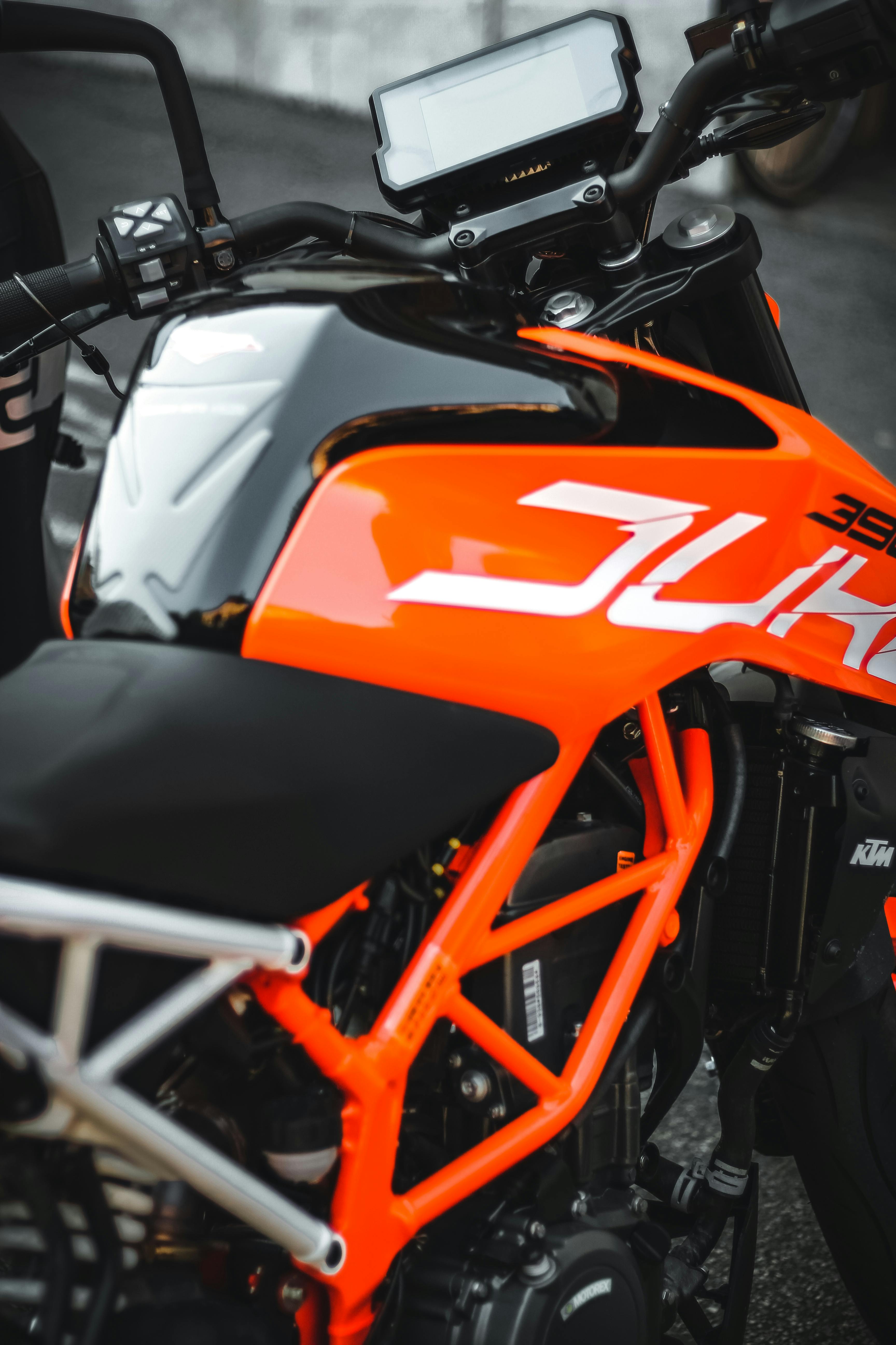 Vopsea motociclete