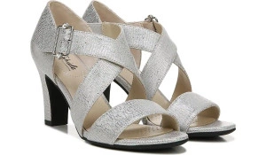 Women's Carlyle Medium/Wide Peep Toe Pump [DEMO] - Img 2