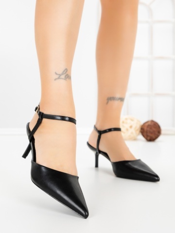 Stiletto cipő Ravelisse Fekete