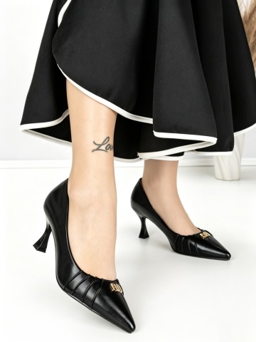 Stiletto cipő Celenika Fekete