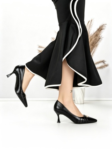 Stiletto cipő Celenika Fekete - Img 2