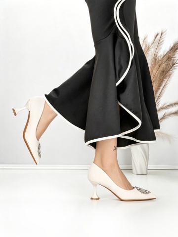 Stiletto cipő Velenzae Bézs - Img 2