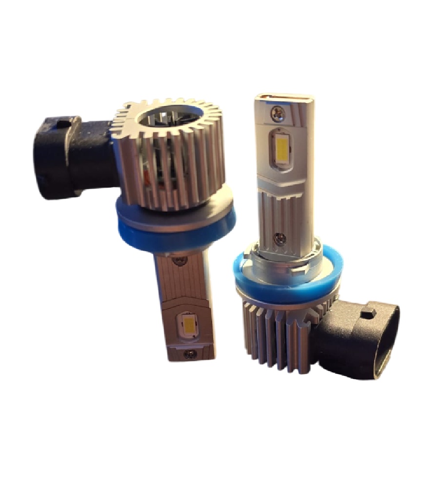 Set 2 Becuri LED H11 200W 21000 Lumeni 6000K Alb Rece – Montaj 1:1, Fără Eroare, Răcire Activă