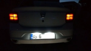Lămpi LED număr montate pe Dacia – lumină albă intensă și design modern