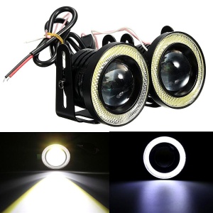 Set 2 proiectoare LED cu lupă și Angel Eyes 64 mm, prezentate împreună cu fasciculul de lumină și inelul luminos alb rece.
