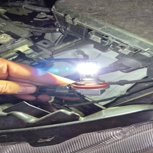 Montaj rapid bec LED H11 direct în far – plug & play fără modificări