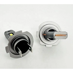 Becuri LED H7 cu sistem de racire eficient pentru performanta si durata lunga de viata