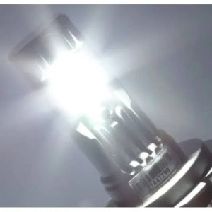 Iluminare intensa si uniforma pentru vizibilitate maxima pe timp de noapte