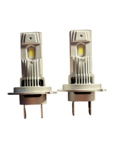 Set 2 becuri LED H7 – 21.000 lumeni pentru iluminare puternică și uniformă