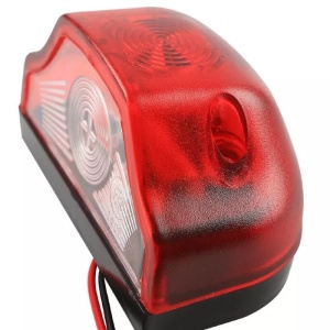 Lampă LED rezistentă la apă pentru utilizare exterior
