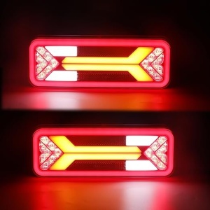 Lămpi spate LED cu iluminare activă pentru stop, poziție și semnalizare dinamică, potrivite pentru evidențierea vizibilității foarte bune în trafic.