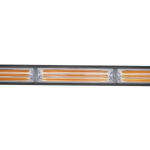 Prim-plan cu modulele COB ale barei girofar LED, evidențiind construcția și distribuția uniformă a luminii portocalii.