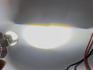 Test lumină bec LED H7 A10 6000K – vizibilitate excelentă pe timp de noapte
