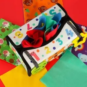 Jucarie 3 in 1 – Cutie cu servetele, Saltea senzoriala Montessori si Jucarii pentru dentitie - Img 2