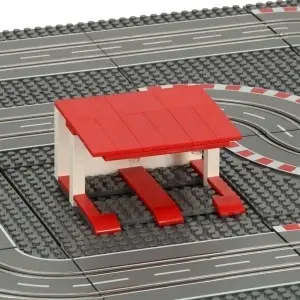 Pista Electrică de Curse 64x64 cm cu 2 Mașini și Controlere – Set Construcție Inclus - Img 5
