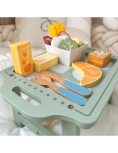 Set Joaca mic dejun din lemn – 26 piese, cu masuta de servire, croissant, ou, legume, tacamuri – joc de rol, 3+ ani - Img 6