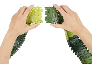 Pistă Mașini Dinozaur – 240 Segmente Flexibile pentru Auto Asamblare, Tuneluri și Figurine Incluse - Img 6