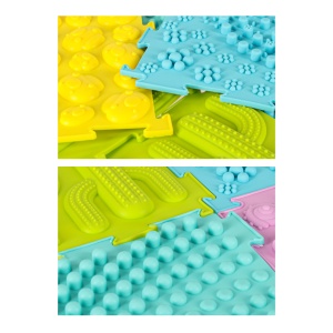Covoras ortopedic senzorial tip puzzle, 8 elemente de 24x24cm, diferite texturi, Multicolor, Material tare/dur la atingere - Img 6