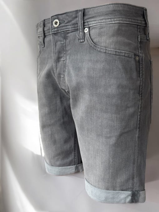 Blugi scurti JACK & JONES