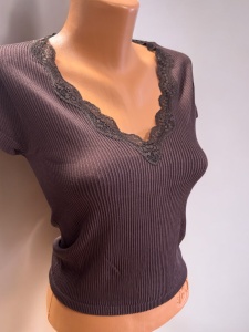 Tricou Stradivarius - Img 1