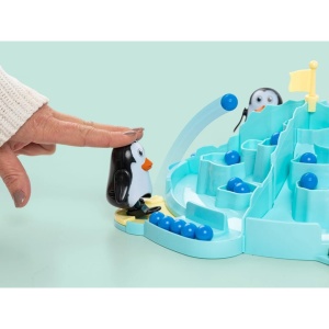 Joc Interactiv pentru Copii, Batalia Pinguinilor, 3 ani+, Tabla de Joc, Figurine Pinguini, Mingi, Multicolor - Img 5