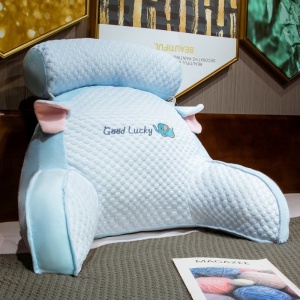 Perna Multifunctionala, Spatar pentru Pat, Protectie Lombara, Marime Medie, 60 x 40 cm, din Plus, Model Elefant, Albastru - Img 5