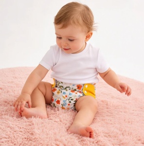 Set 4 scutece ecologice Happy Flute cu imprimeu curcubeu + 12 insertii/absorbante din microfibra 3-15kg - Img 3