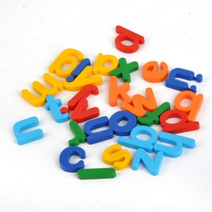 Set 26 Litere, Magnetice, pentru Frigider, din Plastic, +3 Ani, 13 x 18 x 14 cm, Multicolor - Img 6