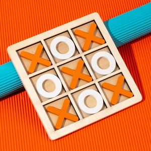 Jucarie Montessori Tic Tac Toe, Educativa, Interactiva, din lemn, X si O, 9 Piese, 14.3x14.3 cm, Portocaliu Alb - Img 3