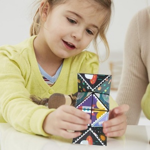 Jucarie Interactiva, 3D Cub Rubik, Diferite Forme, Anti-stress, Tema Spatiu Cosmic, Multicolor - Img 4