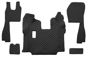 Set covor podea camion potrivit Scania ECO-LEATHER, set 5 buc (material - eco-piele, culoare - negru, pentru transmisie manuala; scaune standard - nu RECARO)