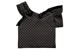 Covor podea camion potrivit VOLVO, ECO-LEATHER, set 3 buc. (material - eco-piele, culoare - negru/rosu, fara compartiment in carcasa cutiei de viteze) - Img 3