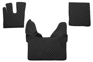 Set covorase podea camion potrivit DAF ECO-LEATHER, set 3 buc. (material - eco-piele, culoare - negru/rosu, transmisie automata) potrivit DAF XF 105 dupa 2012