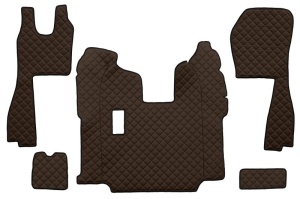 Set covor podea camion potrivit Scania ECO-LEATHER, set 5 buc (material - eco-piele, culoare - maro, pentru transmisie manuala; scaune standard - nu RECARO)