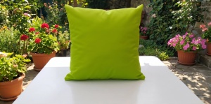 Pernă decorativă cu husă la comandă - 600 x 600 mm