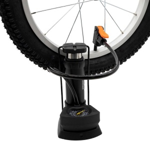 Foot pump with gauge - Ewheel - Img 4