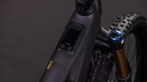BICICLETA ELECTRICA CUBE STEREO HYBRID ONE77 HPC AT 800 CARBON GOLD 2026 - Img 2