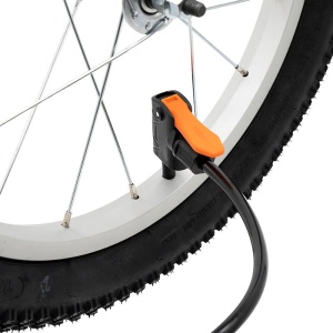 Foot pump with gauge - Ewheel - Img 5
