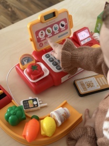 Casa De Marcat Cu Cititor Cod si Banda Pentru Produse, Cu Accesorii, Sunete si Lumini, 36 Piese - Img 7