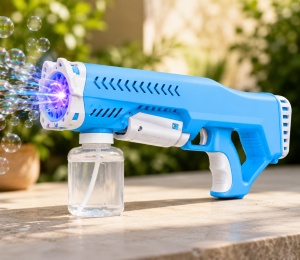 Pistol pentru Baloane de Săpun Model Blizzard Albastru-Alb, cu Lumini LED, Funcționare pe Baterii, Generator Automat de Bule - Img 3