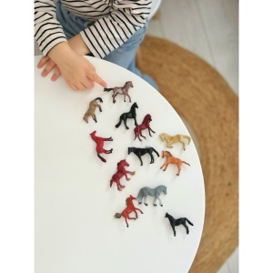 Set Figurine Cai, 12 Piese, 7 cm, Multicolor