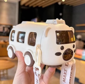 Sticla pentru Apa cu Pai, model Autobuz Ursulet, Plastic, Alb, 500 ml